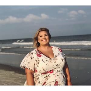 Meet your Posher, Holly